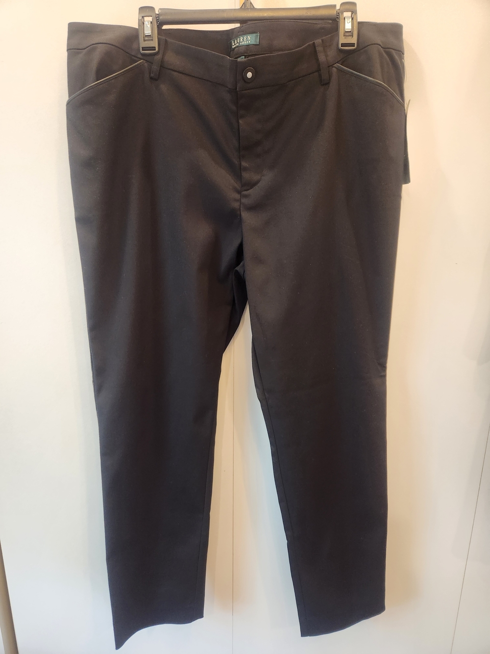 Lauren Ralph Lauren Black Straight-Leg Chino Pant